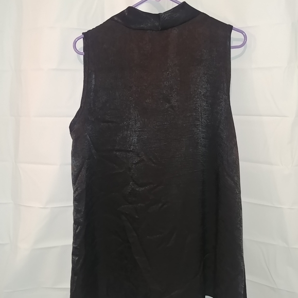 LOLO sleeveless shirt - Picture 5 of 5